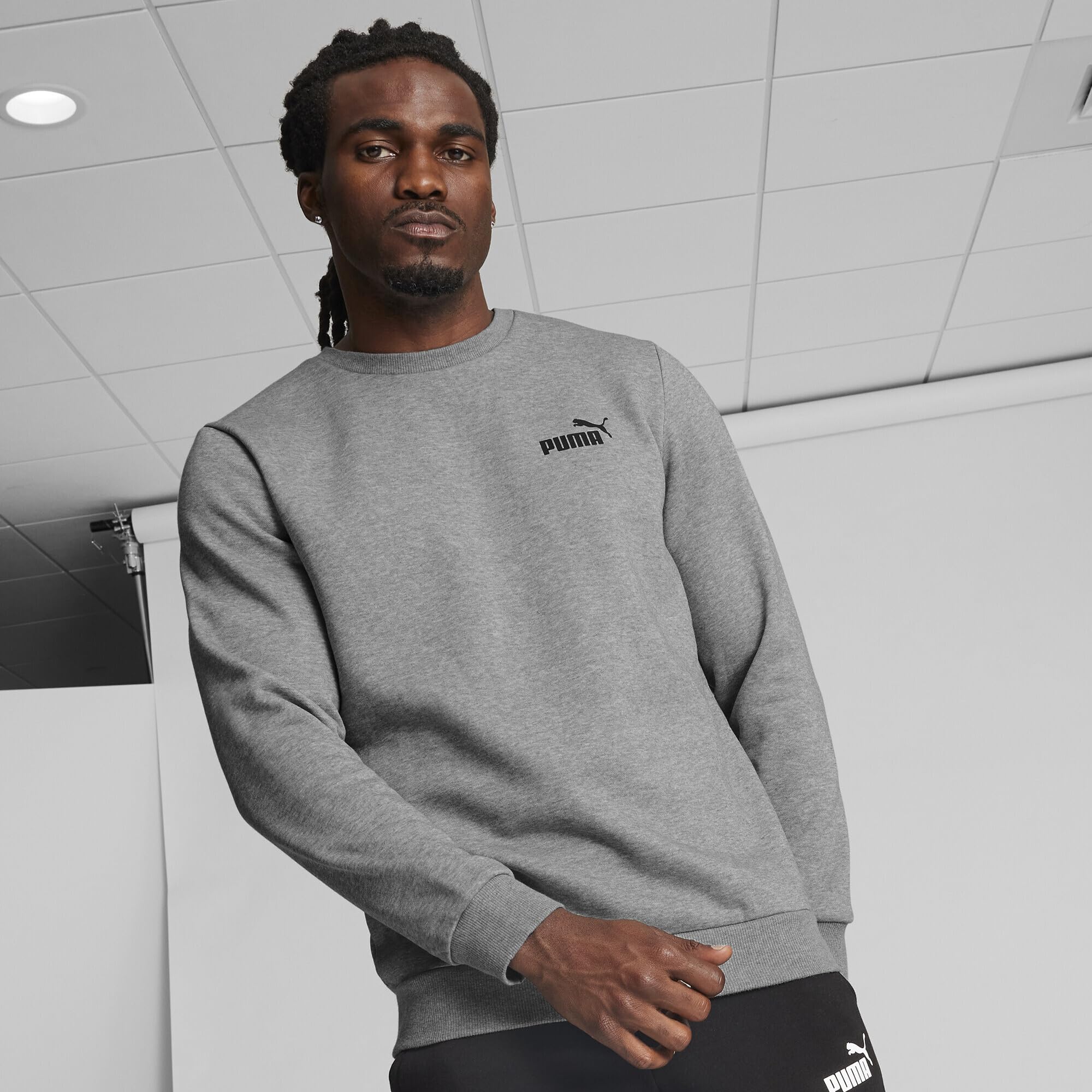 PUMA ESS Small Logo Crew